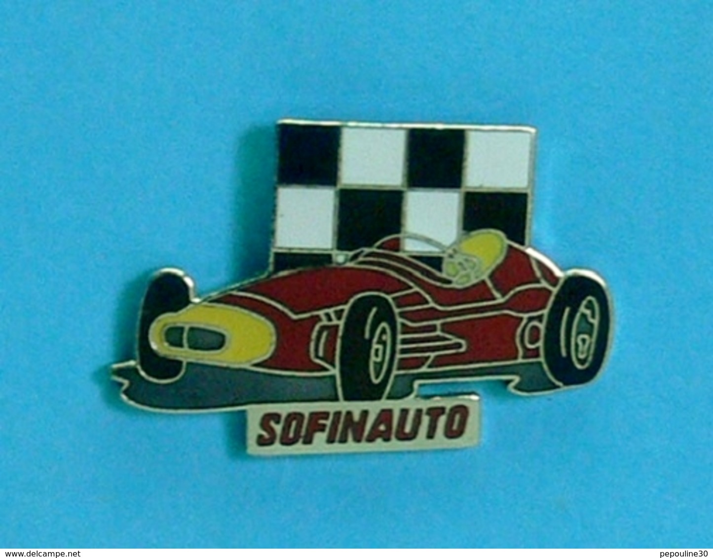 1 PIN'S //   **  FERRARI 500 F2 / DRAPEAU A DAMIER / SOFINAUTO ** - Ferrari