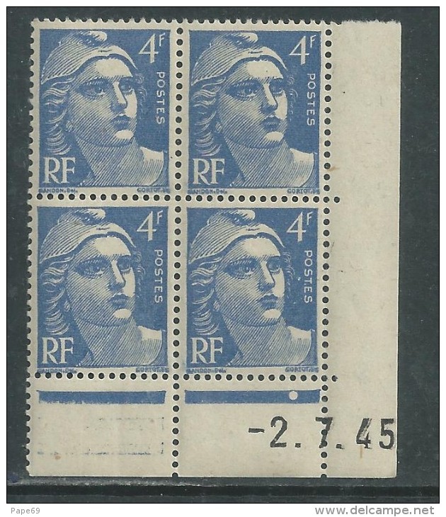 France N° 717 XX Marianne Gandon 4 F. Outremer En Bloc De 4 Coin Daté Du  2 . 7 . 45 , 1  Point Blanc Sans Ch., TB - 1940-1949