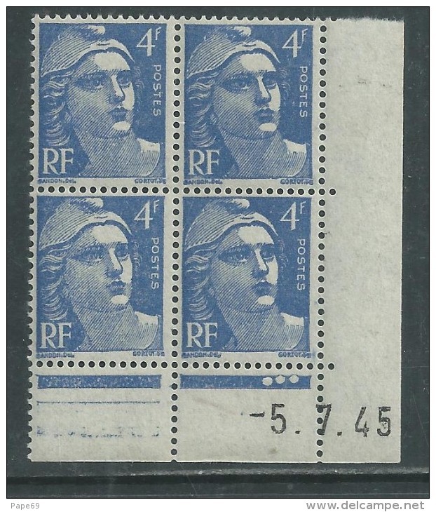 France N° 717 XX Marianne Gandon 4 F. Outremer En Bloc De 4 Coin Daté Du 5 . 7 . 45 , 3  Points Blancs Sans Ch., TB - 1940-1949