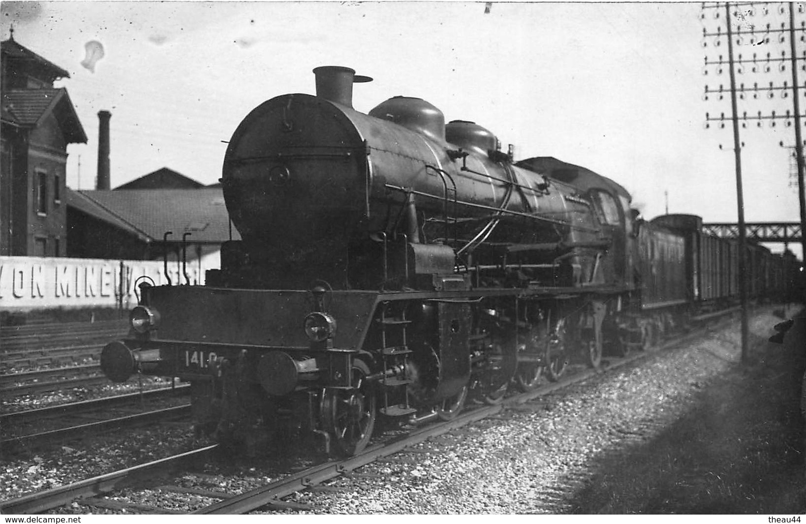 ¤¤  -  Carte-Photo Non Située D'une Locomotive En Gare  -  Chemin De Fer, Train  -  ¤¤ - Trains