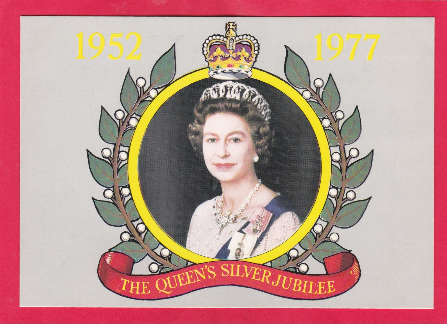 Modern Post Card Of The Queen Elizabeth Ll Silver Jubilee,1952-1977,L47. - Royal Families