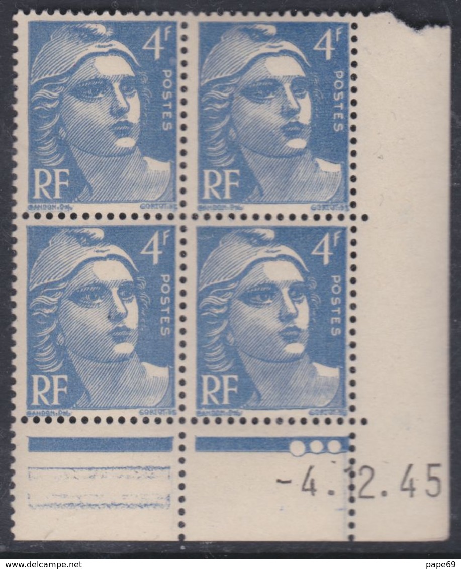 France N° 717 XX Marianne Gandon 4 F. Outremer En Bloc De 4 Coin Daté Du 4 . 12 . 45 , 3  Points Blancs Sans Ch., TB - 1940-1949