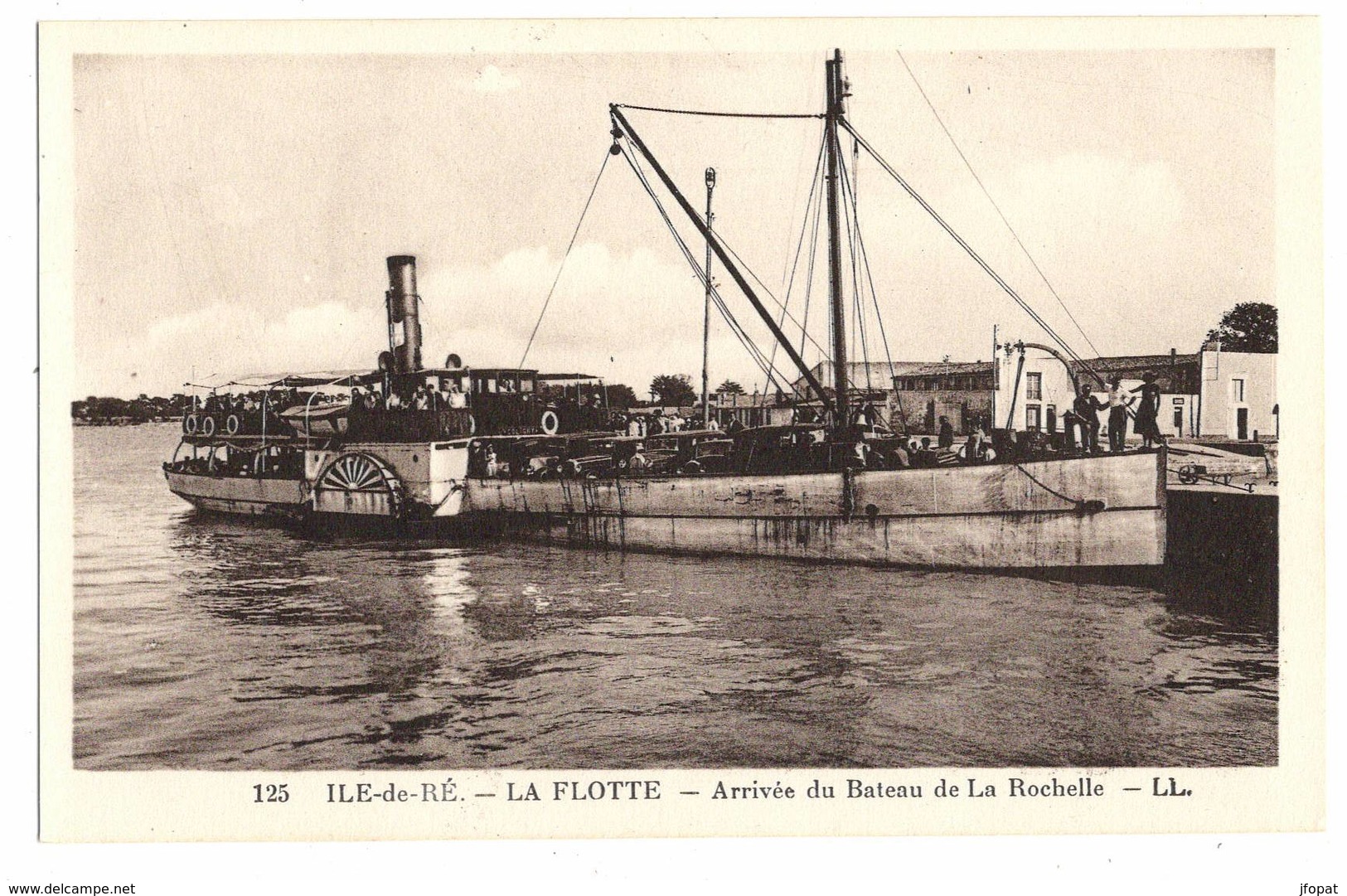17 CHARENTE MARITIME - ILE DE RE La Flotte, Arrivée Du Bateau De La Rochelle - Ile De Ré