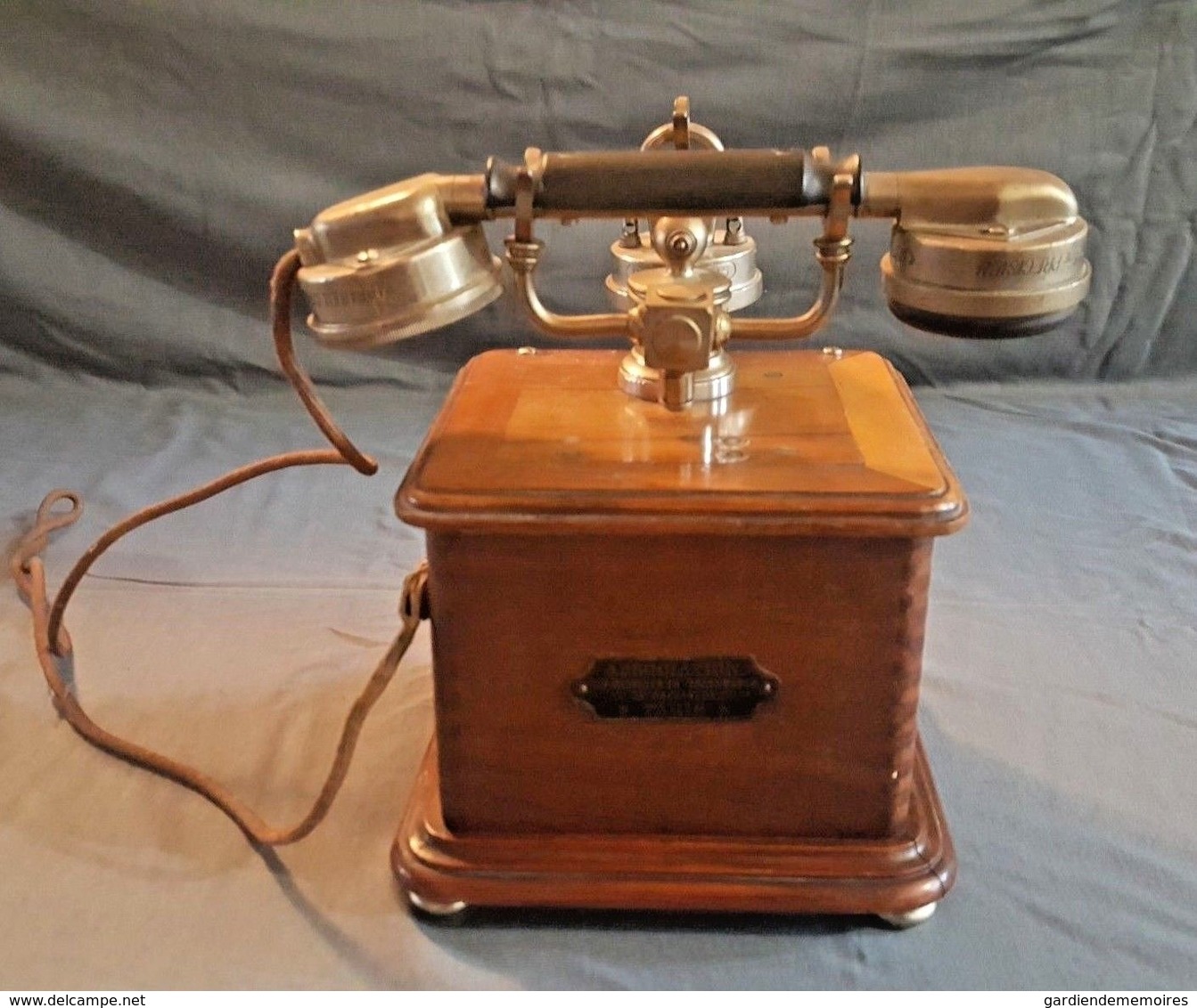 Téléphone Ancien - Association Des Ouvriers En Instruments Précision Modèle 1910 - Téléphonie