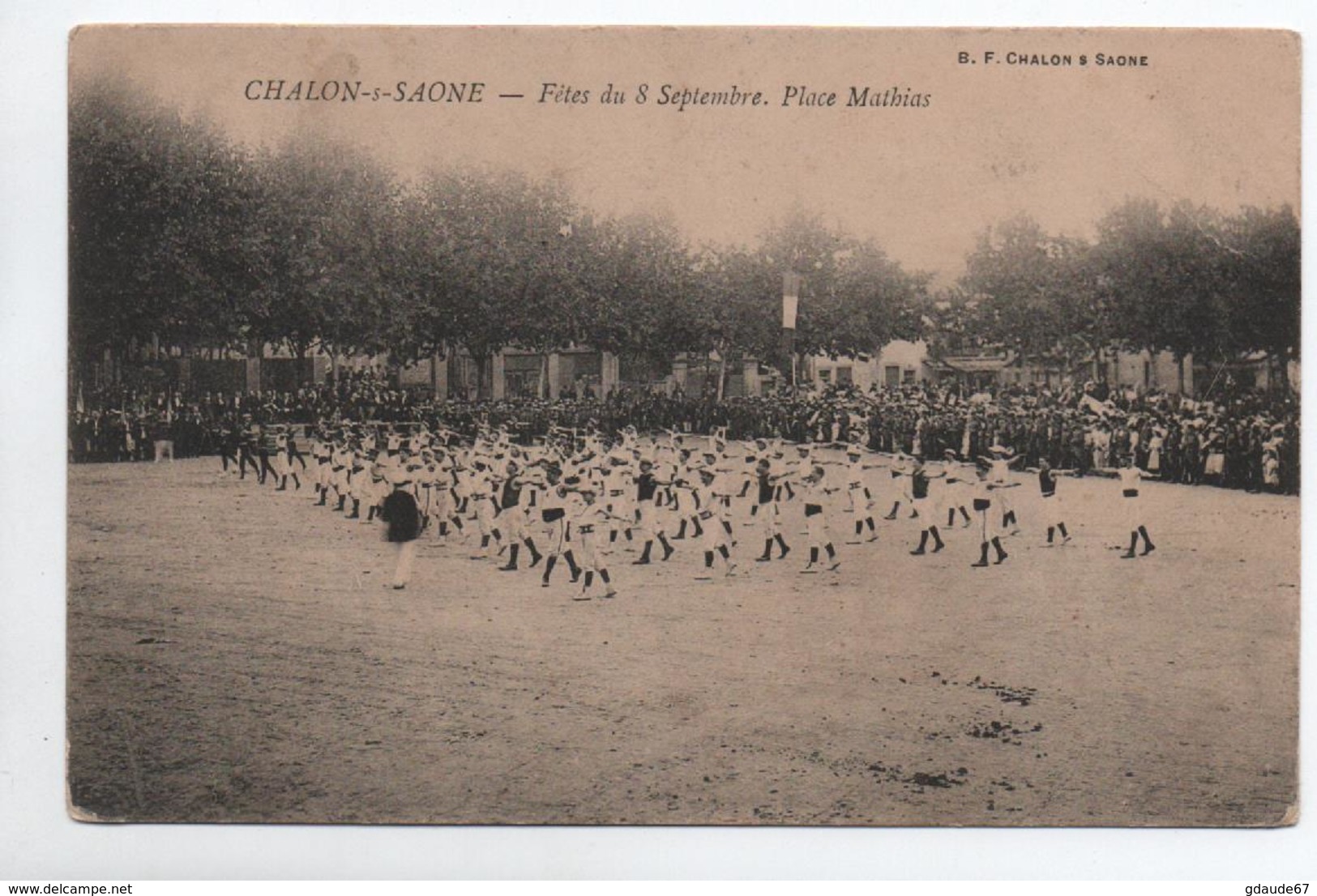 CHALON SUR SAONE (71) - FETES DU 8 SEPTEMBRE - PLACE MATHIAS - Chalon Sur Saone