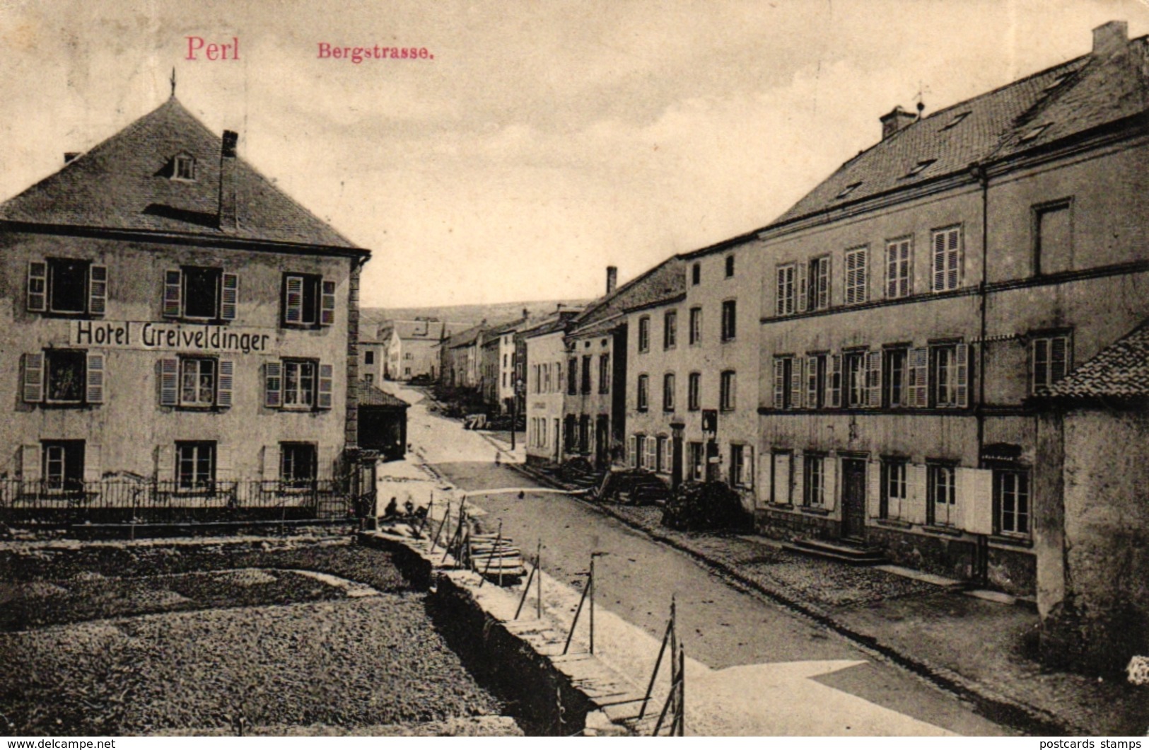 Perl, Bergstrasse Mit Hotel "Greiveldinger", Um 1910 - Perl