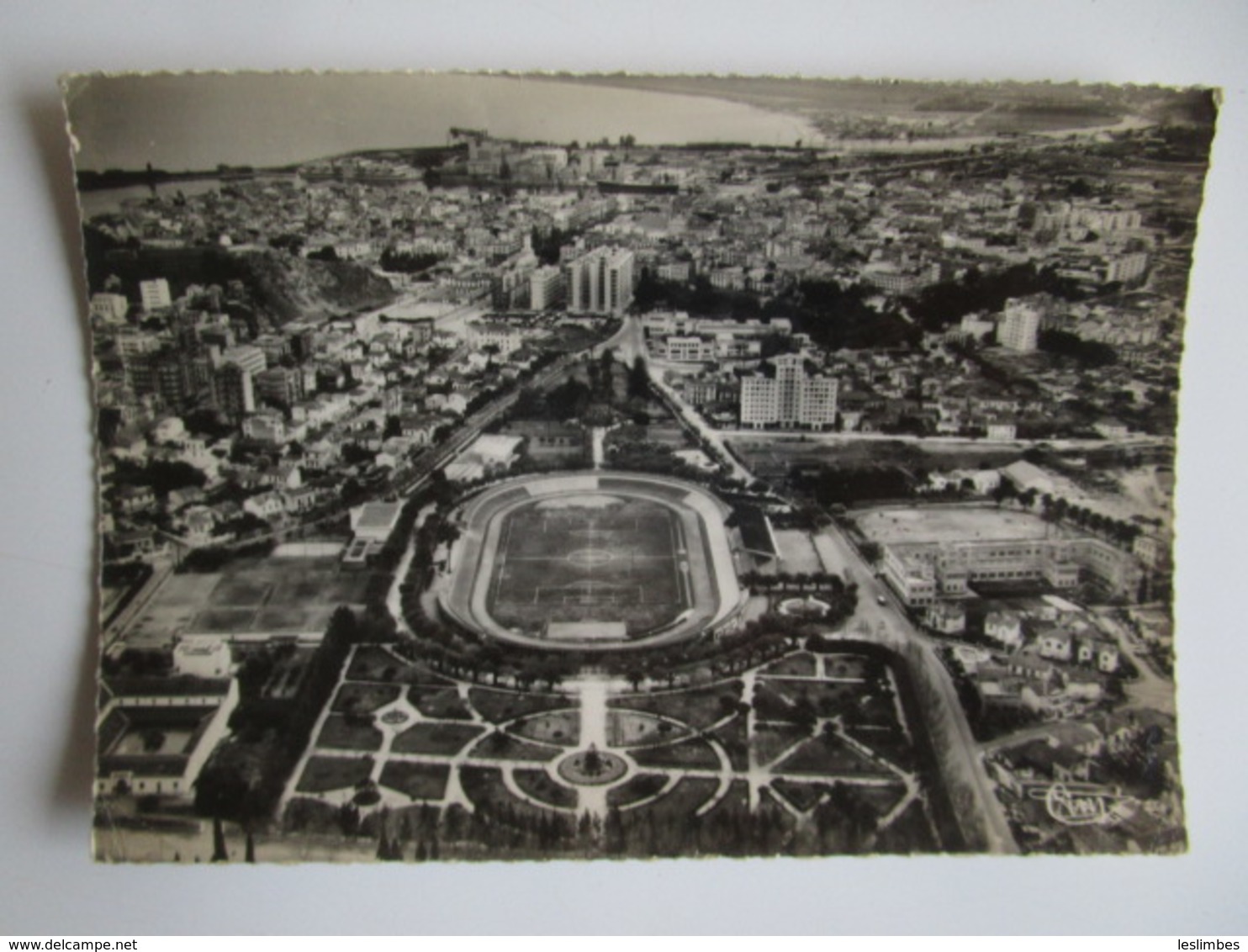 Bone. Vue Panoramique Aerienne. Au 1er Plan, Le Stade Et Les Jardins. CIM 27-40A - Annaba (Bône)