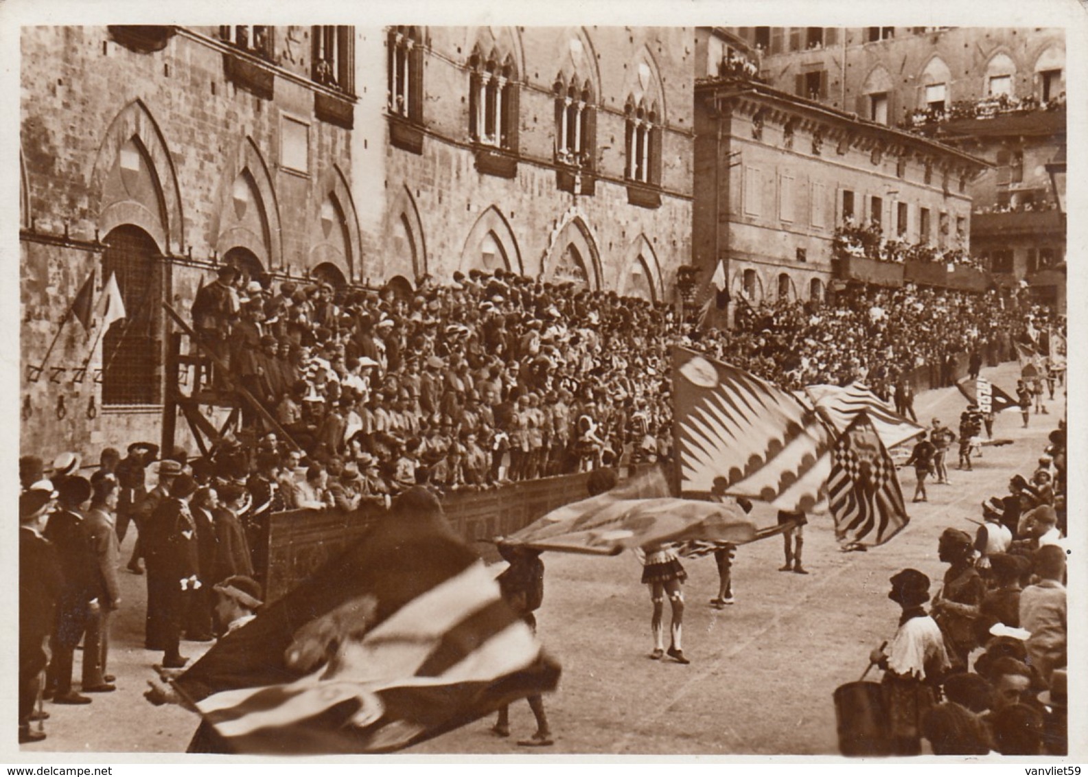 SIENA-IL PALIO-PALCO CON COMPARSE-CARTOLINA VERA FOTOGRAFIA-VIAGGIATA IL 22-4-1943 - Siena