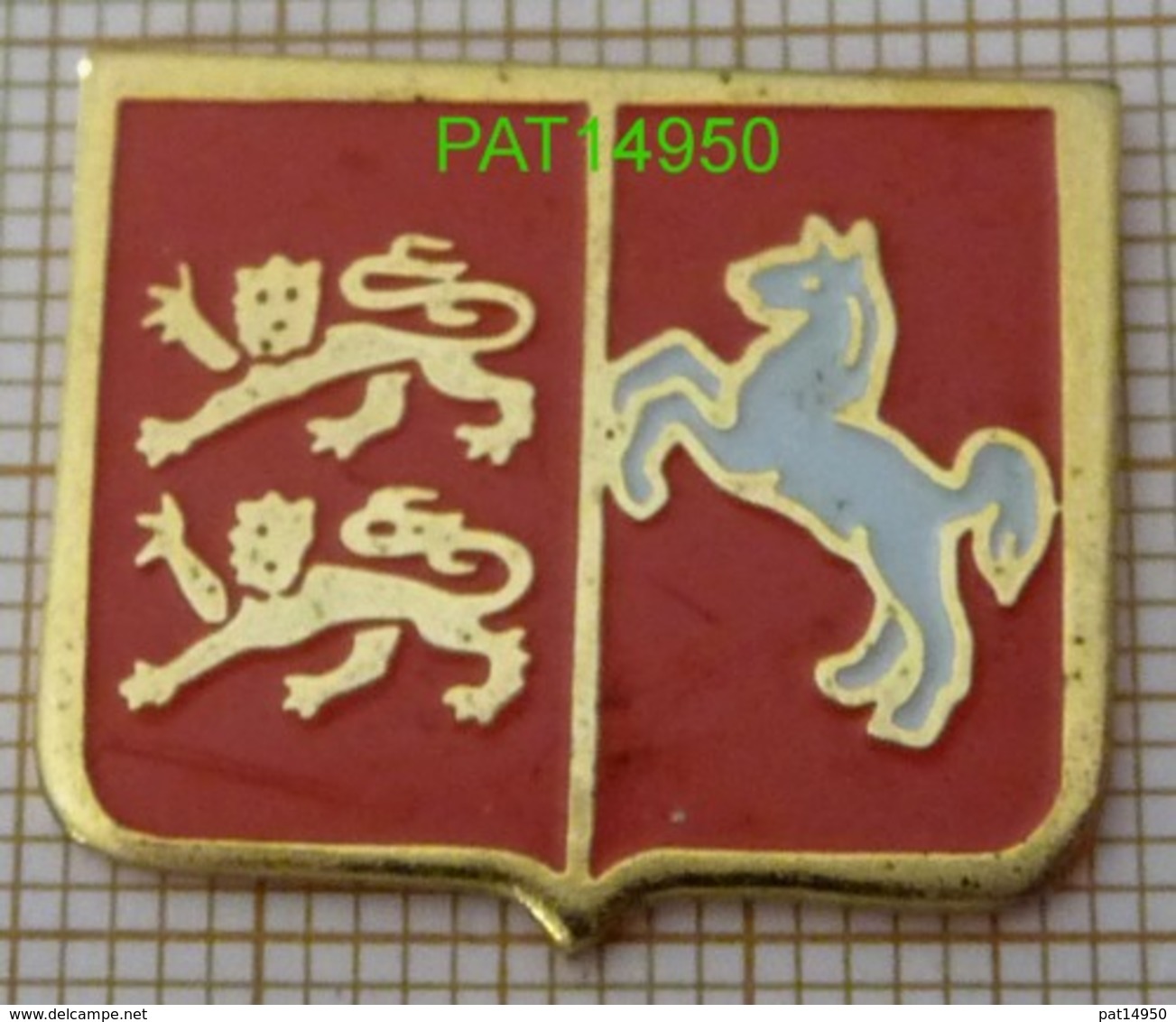 NORMANDIE TERRE De CHEVAL BLASON Avec CHEVAL BLANC Cabré Et Les 2 LEOPARDS - Animali