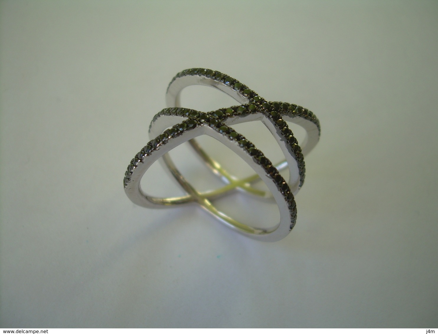 BAGUE 3 ANNEAUX CROISES En ARGENT 925 Et BRILLANTS ZIRCONIUM NOIR..taille 54..4 Scans - Anelli