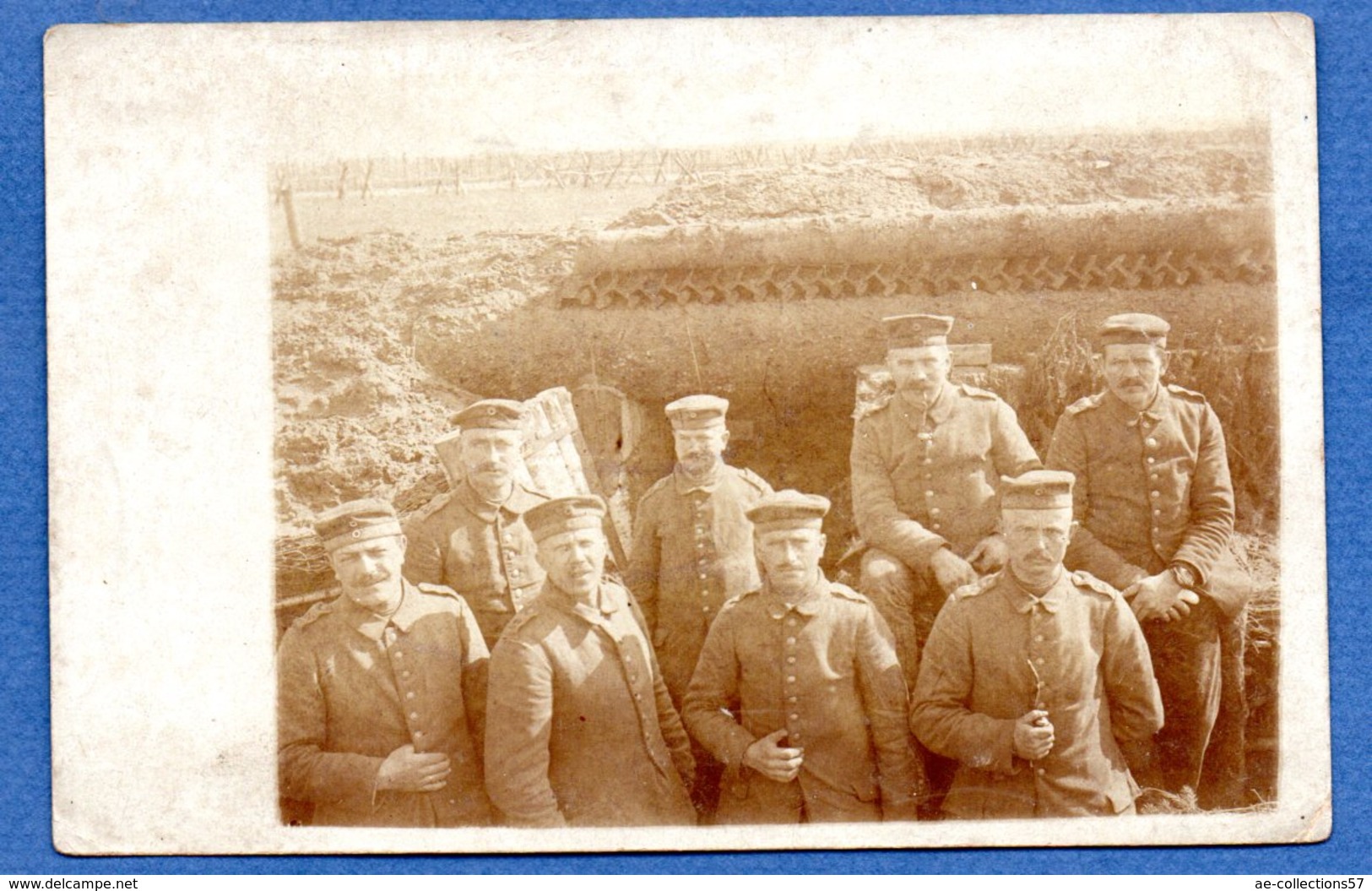 Carte Photo -  Soldats Allemands Dans Une Tranchée  -  Probablement Argonne - Guerre 1914-18