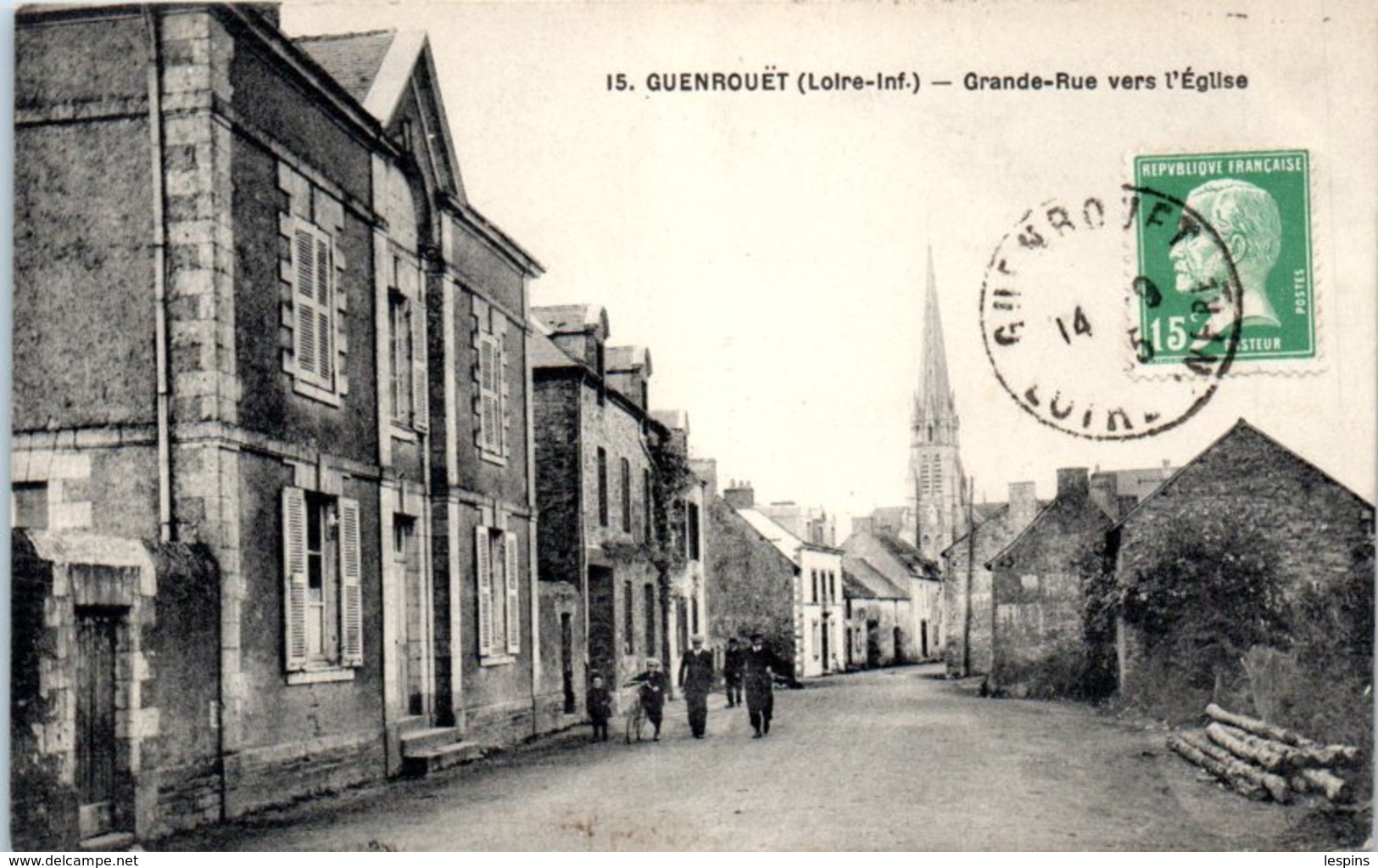 44 - GUENROUËT --  Grande Rue Vers L'eglise - Guenrouet