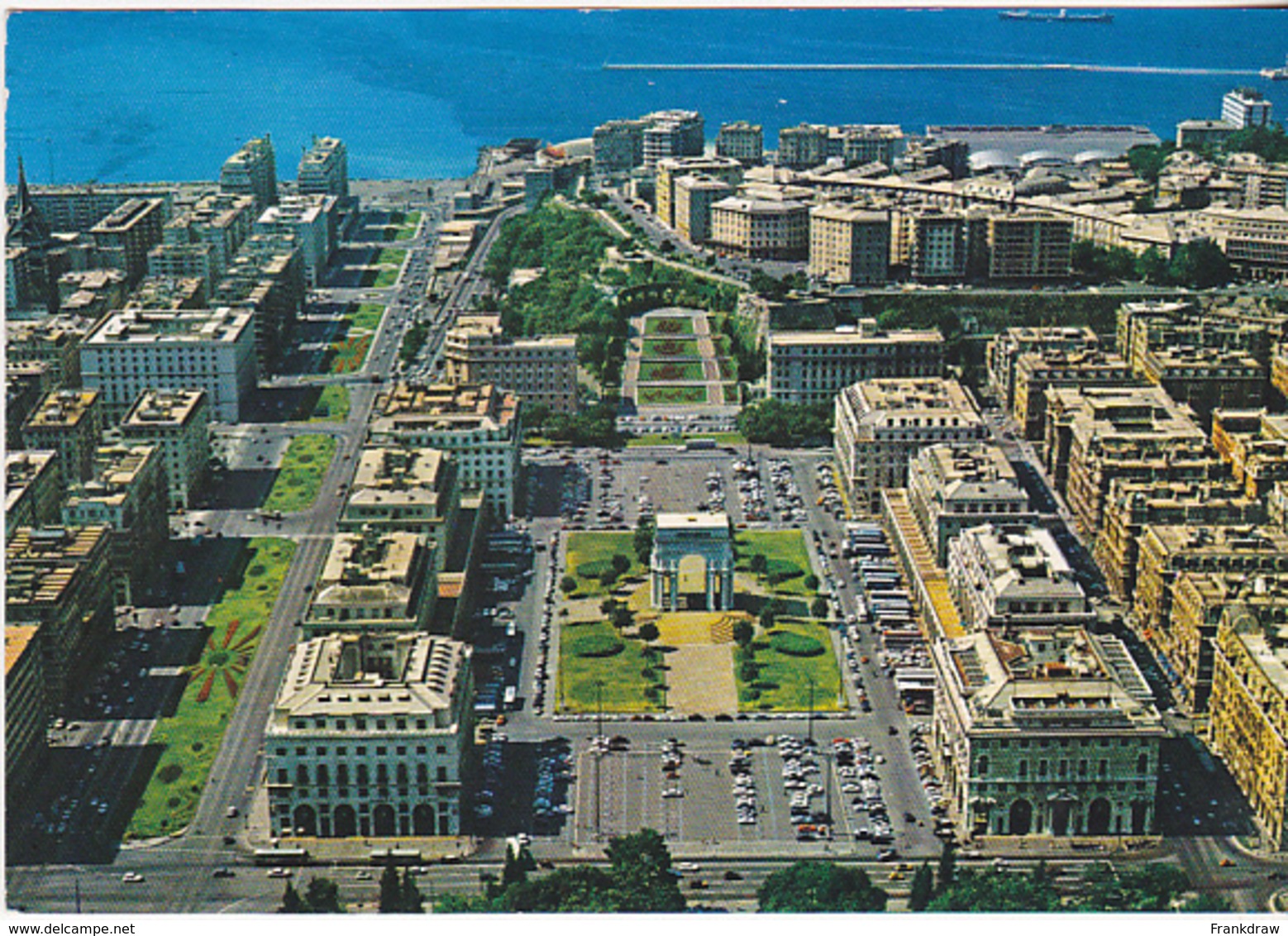 Postcard - Genova - Victory Square. - Posted But Date Obscured - VG - Non Classés