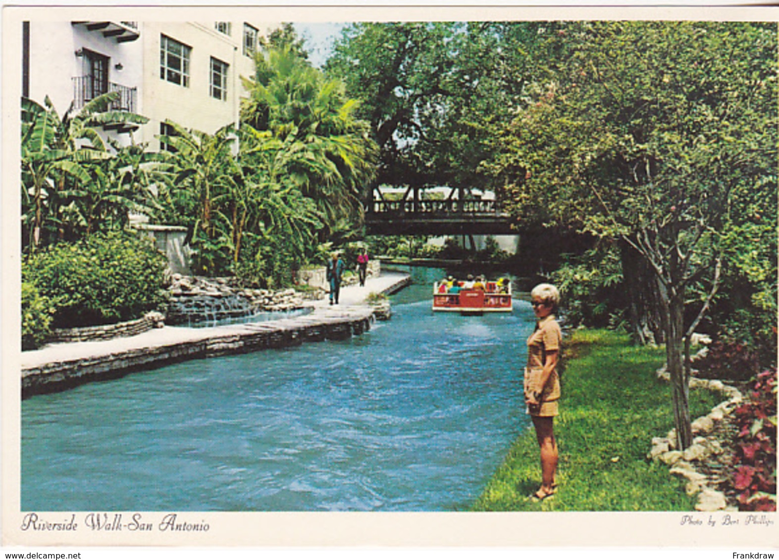 Postcard - Riverside  Walk - San Antonio, Texas - Photo By Bert Phillips - VG - Unclassified