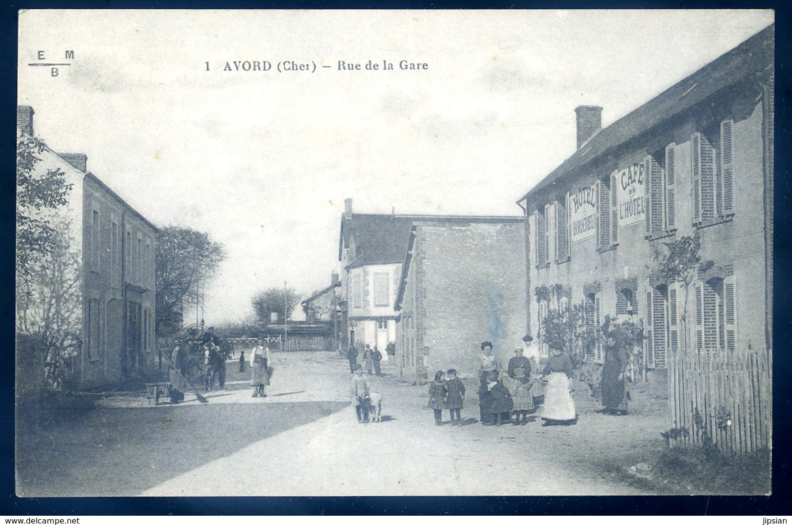 Cpa  Du 18  Avord Rue De La Gare     YN10 - Avord