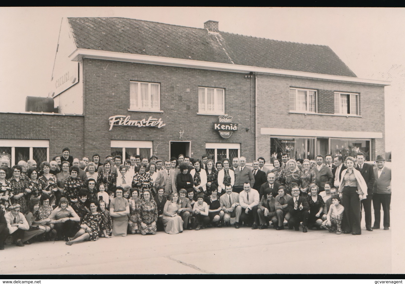 DIKKELVENNE  -  1973 - FOTO 15 X 10 CM -   CAFE FILMSTER - SPAARMAATSCHAPPIJ JAARLIJKS FEEST - Gavere