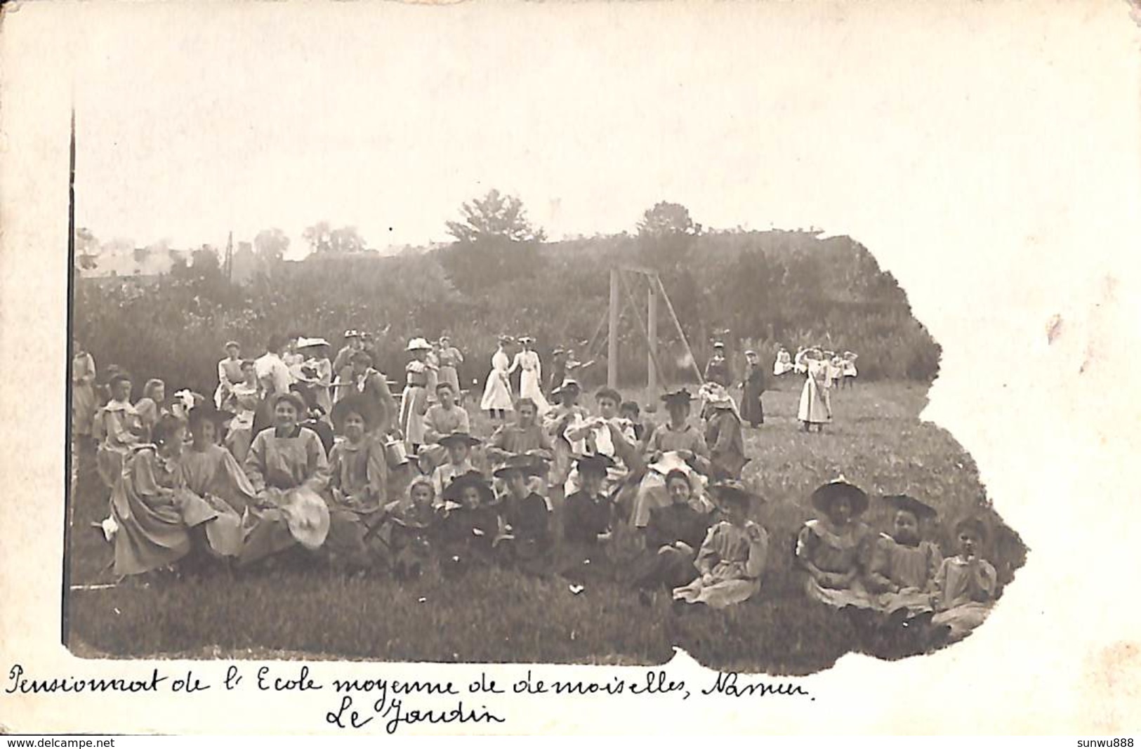 Namur - Pensionnat De L'Ecole Moyenne De Demoiselles Le Jardin (belle Animation, Précurseur) - Namur