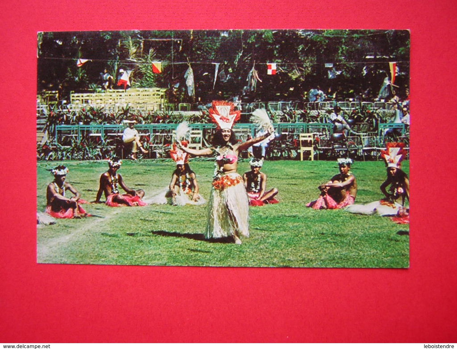 CPSM DANSE TAHITIENNE AUX FETES DU 14 JUILLET  VOYAGEE - Polynésie Française