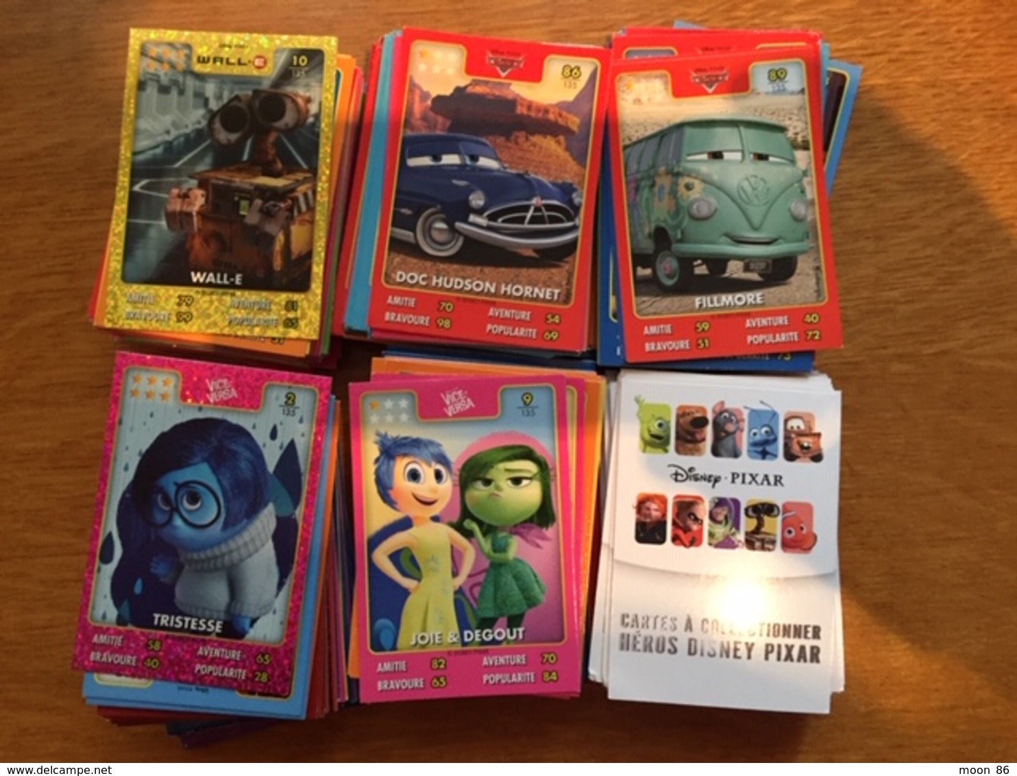 GROS LOT VRAC ENVIRON 200 CARTES - DISNEY PIXAR  - CARTES A COLLECTIONNER HÉROS DISNEY - AUCHAN 2015 - Disney