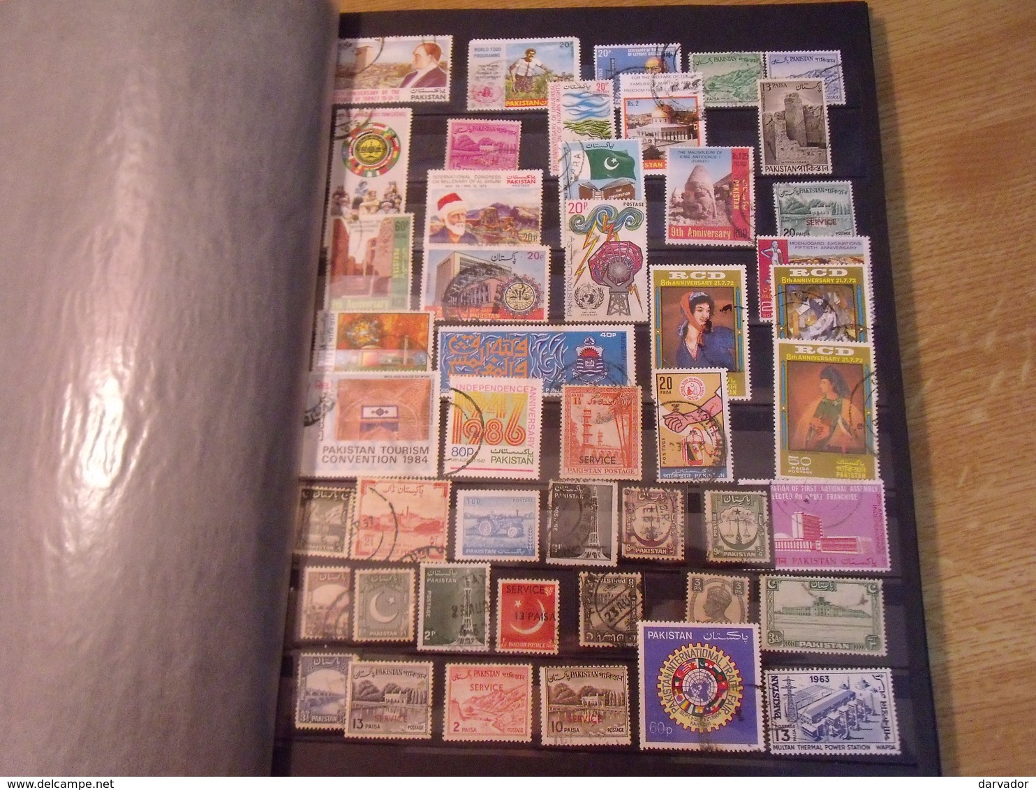 Album F / Collection De Timbres Divers Monde Dont Pakistan , Empire Etc /  Tous Oblitérés    Ttb - Collections (en Albums)