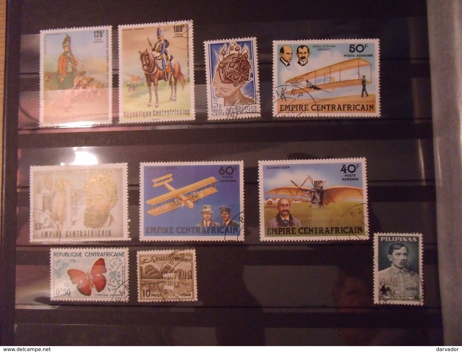 album F / Collection de timbres divers monde dont pakistan , empire etc /  tous oblitérés    ttb