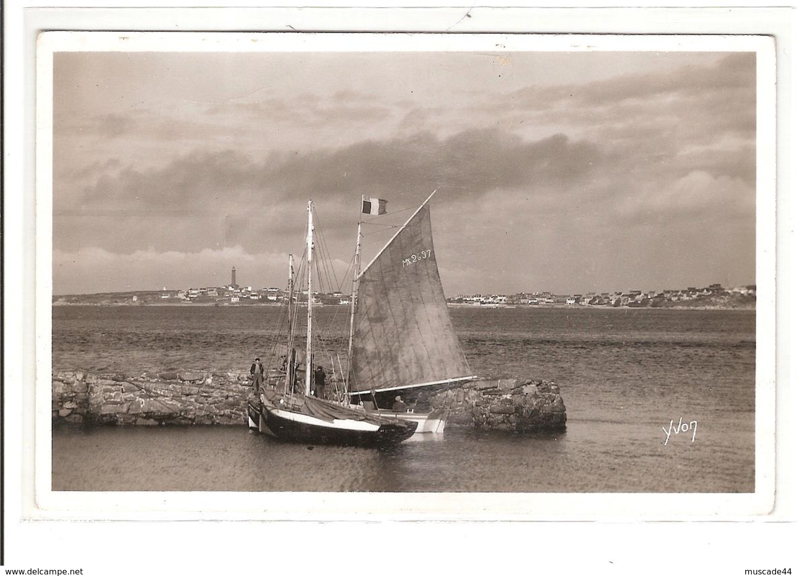 ROSCOFF - ACCOSTAGE DES BATEAUX DE L ILE DE BATZ - Roscoff