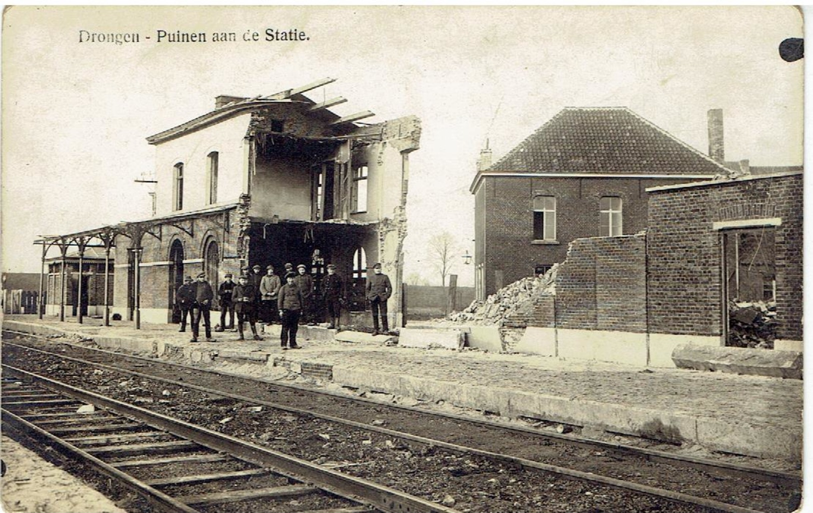 DRONGEN - Gent - Carte Photo - Puinen Aan De Statie - 1914-18 - Noodstempel Tronchiennes 1919 - Gent