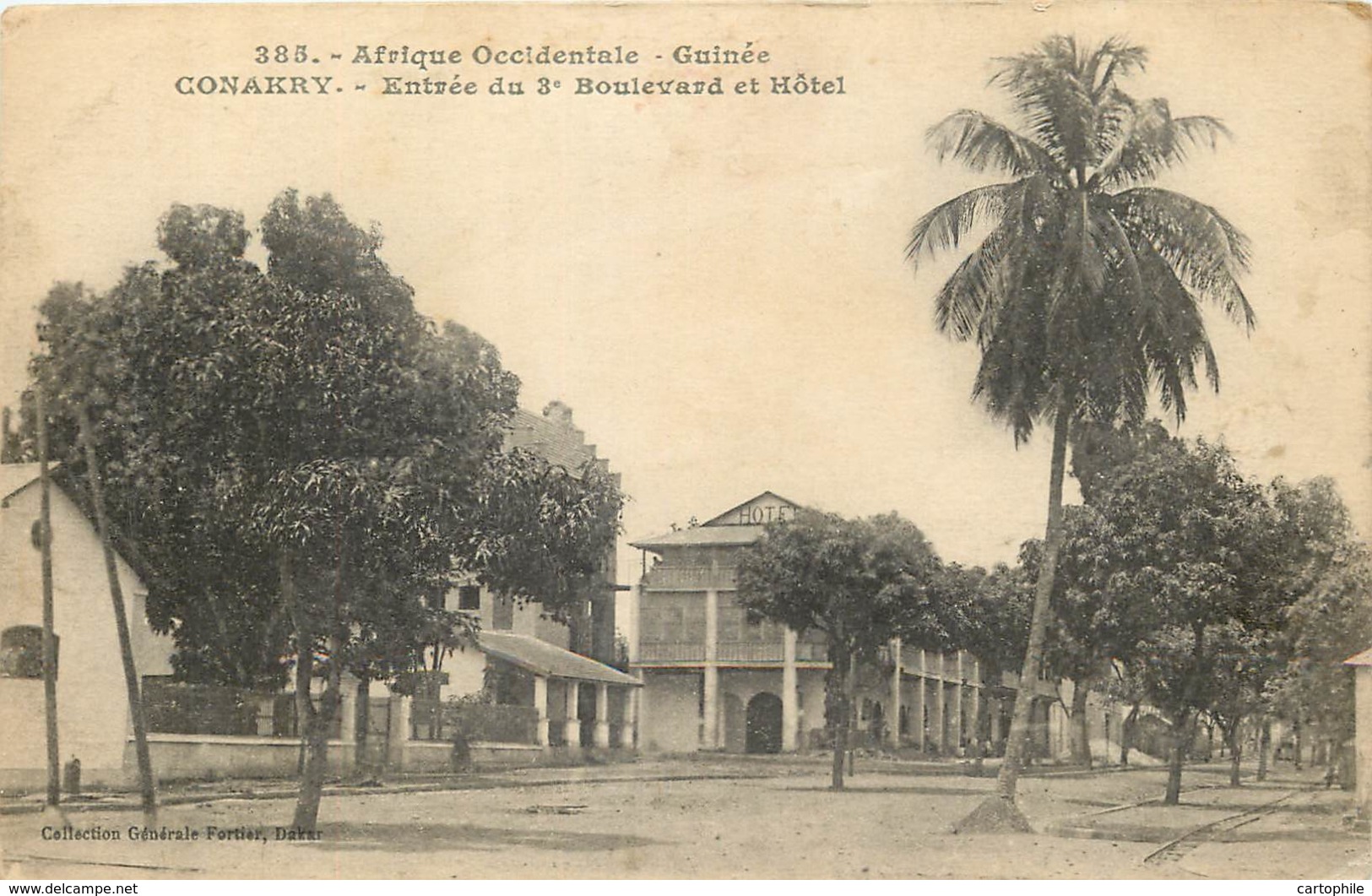 Guinée - CONAKRY - Entrée Du 3e Bld Et Hotel - Guinée