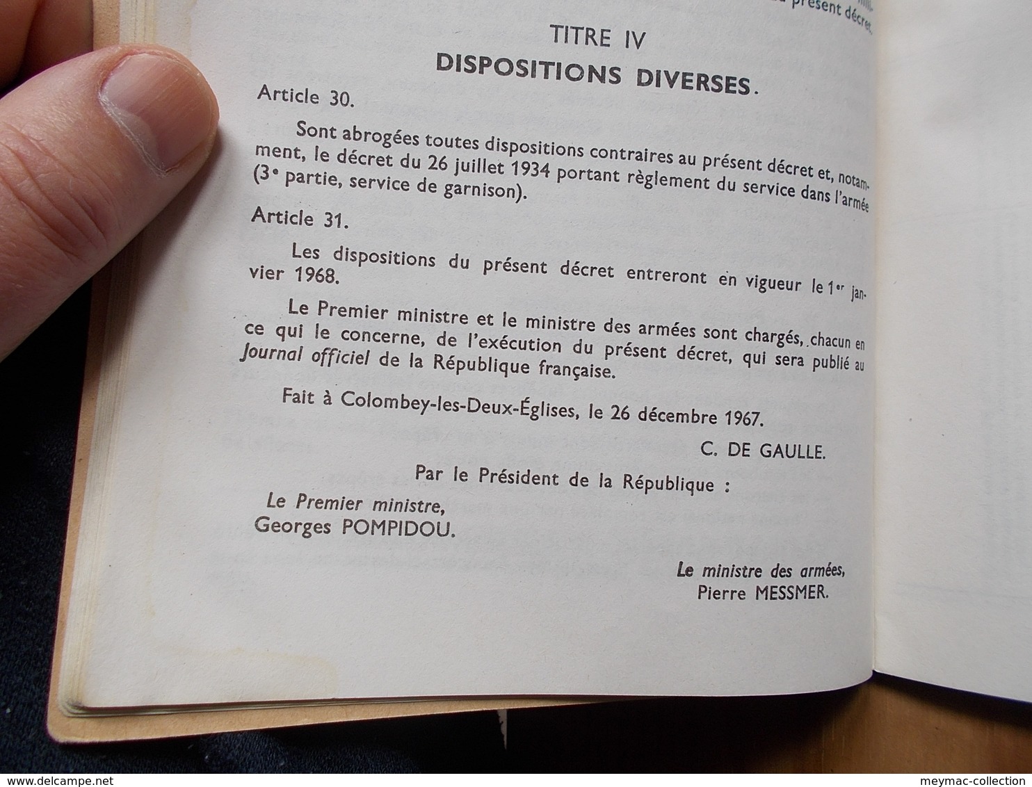 MILITARIA ARMEE FRANCAISE REGLEMENT DE SERVICE DE GARNISON1974 armée de terre