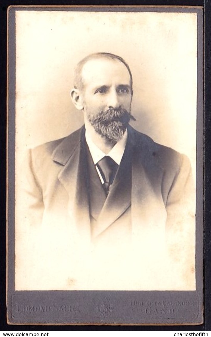 PHOTO MONSIEUR RICHE - MOUSTACHE BARBU BARBE - Format CDV  - Phot. Sacré Gand - Alte (vor 1900)