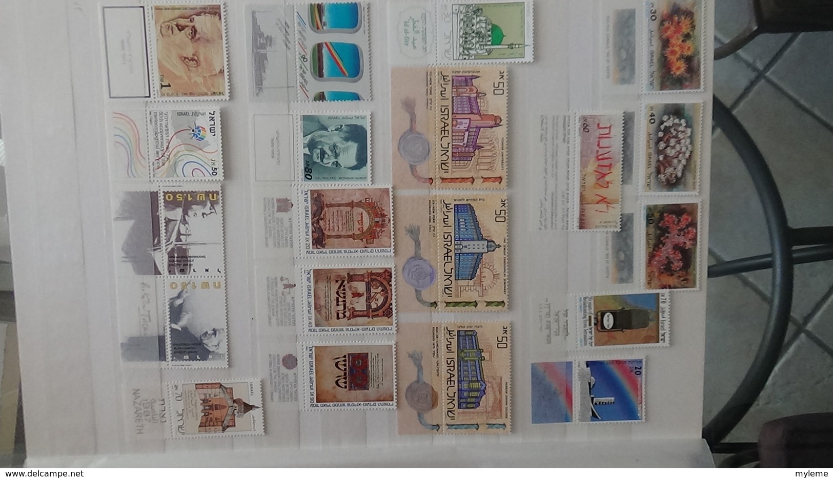 Grosse collection de timbres + blocs + carnets d'Israël tous avec tabs et **. Côte ++ A saisir !!!