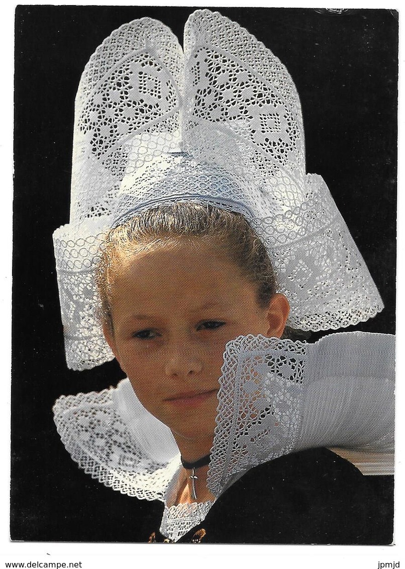29 - Jeune Fille En Costume De La Région De Fouesnant - Ed. JOS N° 1-5689 - 1993 - Fouesnant