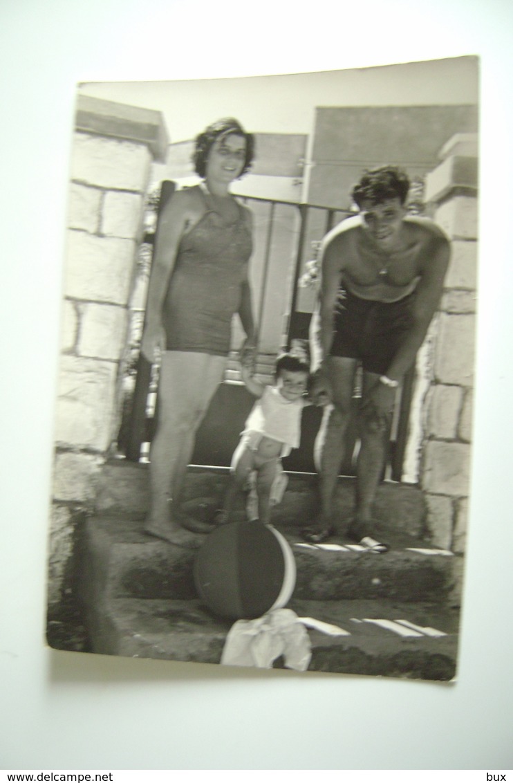 15 X 10,5  LOTTO DI FOTO    AGOSTO 1957 FANIZZI BERARDINO  TORRE CANNE BRINDISI  REC ALBEROBELLO BARI - Altri & Non Classificati