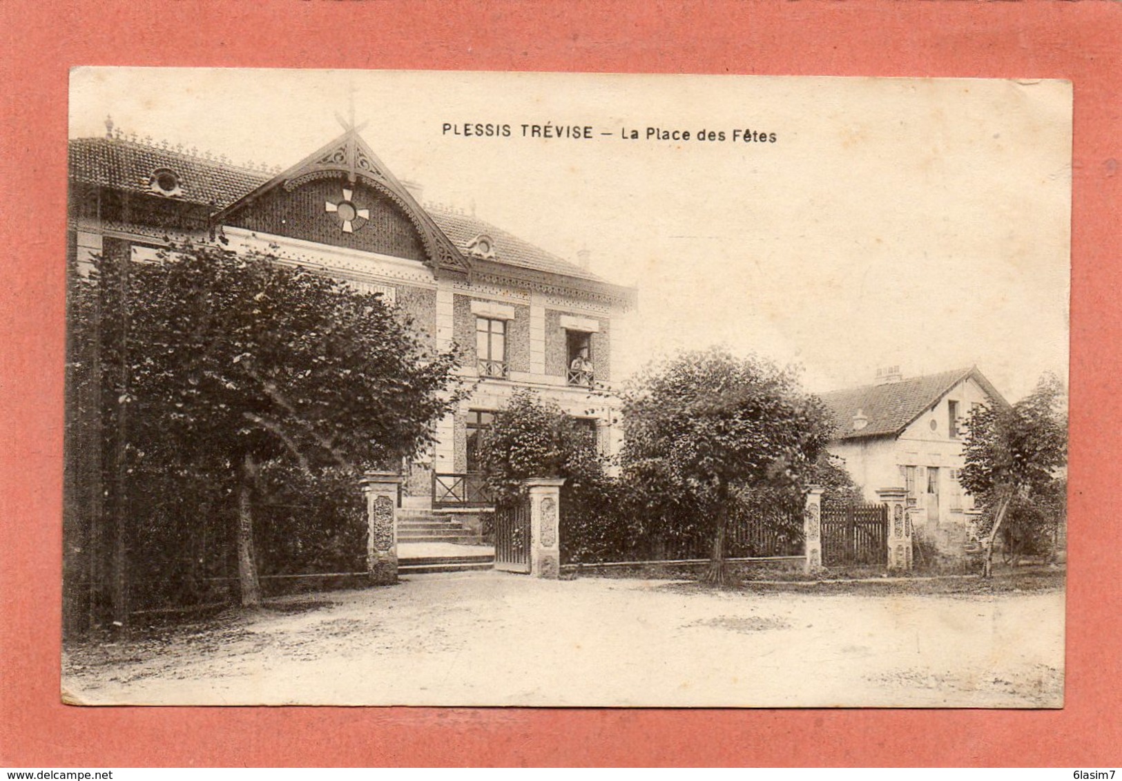 CPA - Le PLESSIS-TREVISE (94) - Aspect De La Place Des Fêtes En 1917 - Le Plessis Trevise
