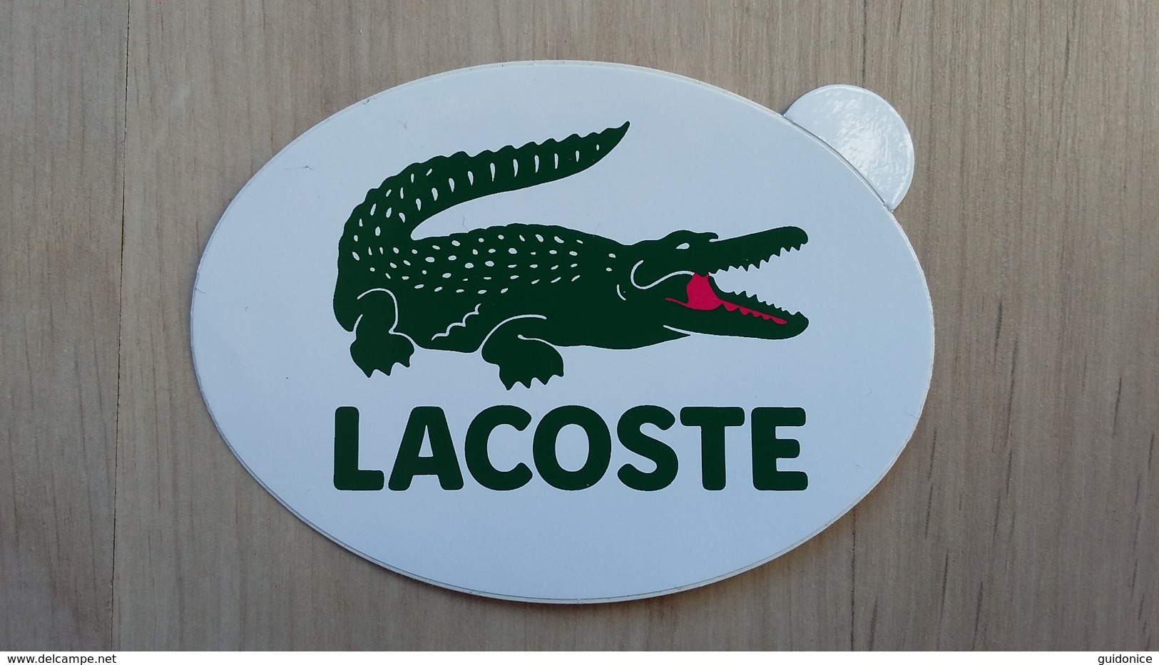 Aufkleber Für Eine Kleidungsmarke (LACOSTE) - Stickers