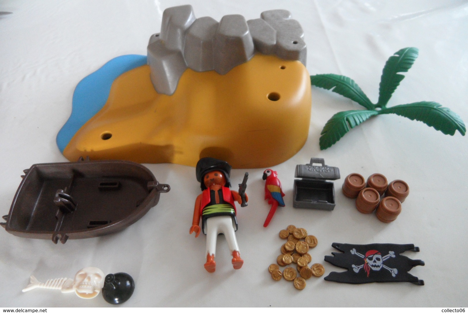 Lot De Pièces Diverses Playmobil 4139 Superset île Aux Pirates - Playmobil