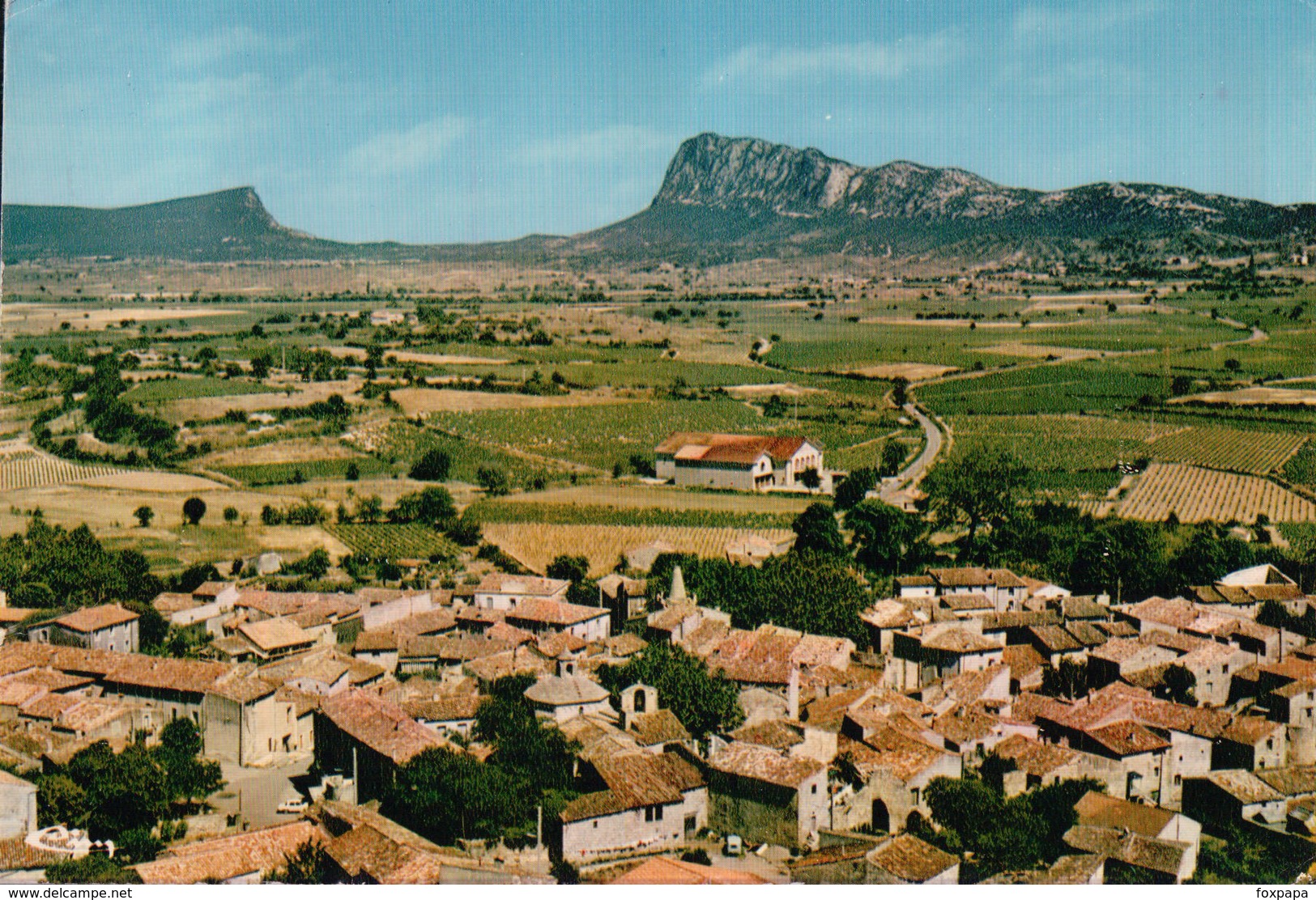 Saint Martin De Londres - Vue Aérienne - Au Fond Le Pic St Loup - Autres & Non Classés