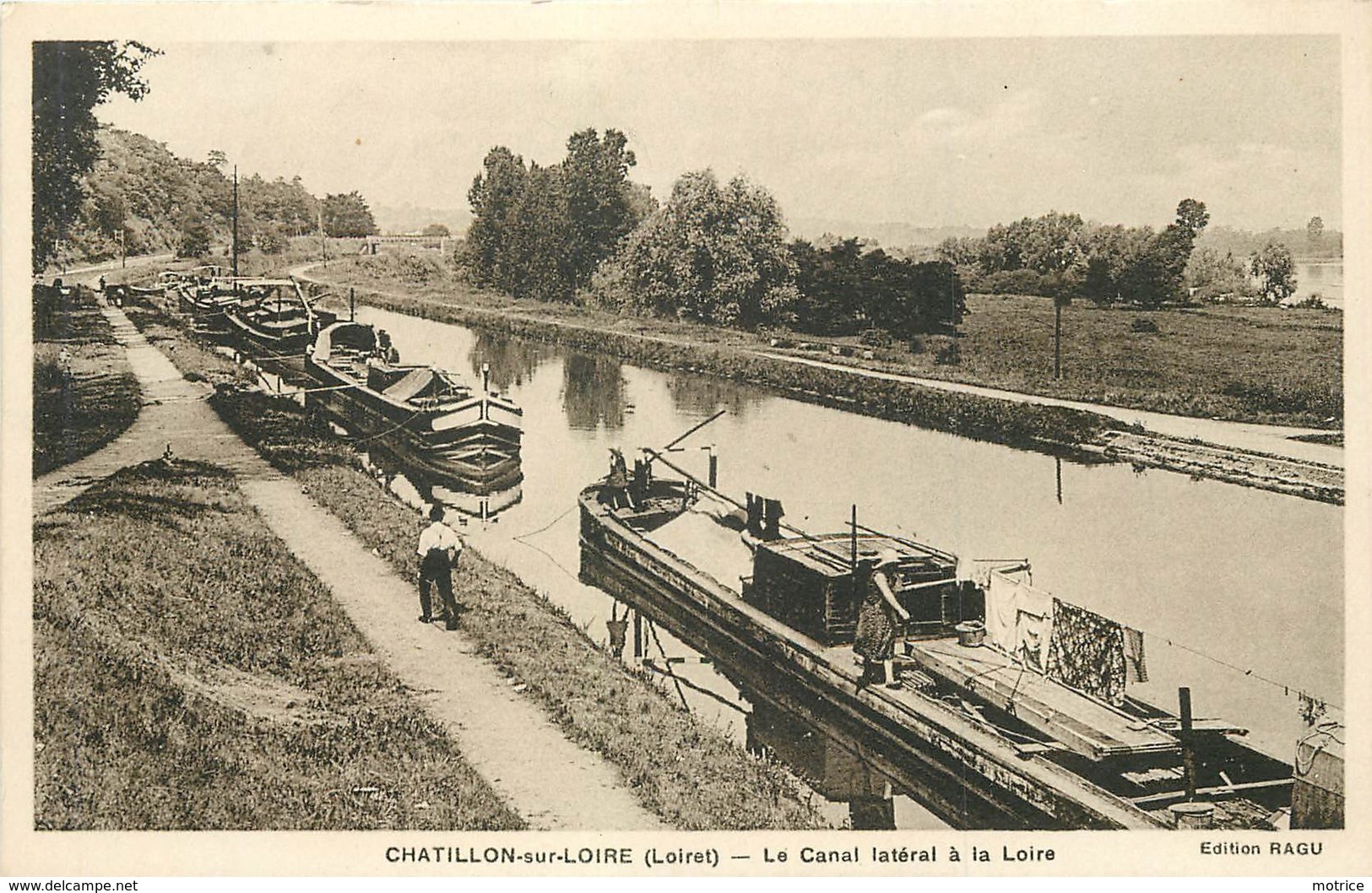 CHATILLON SUR LOIRE - Le Canal Et Les Péniches. - Embarcaciones