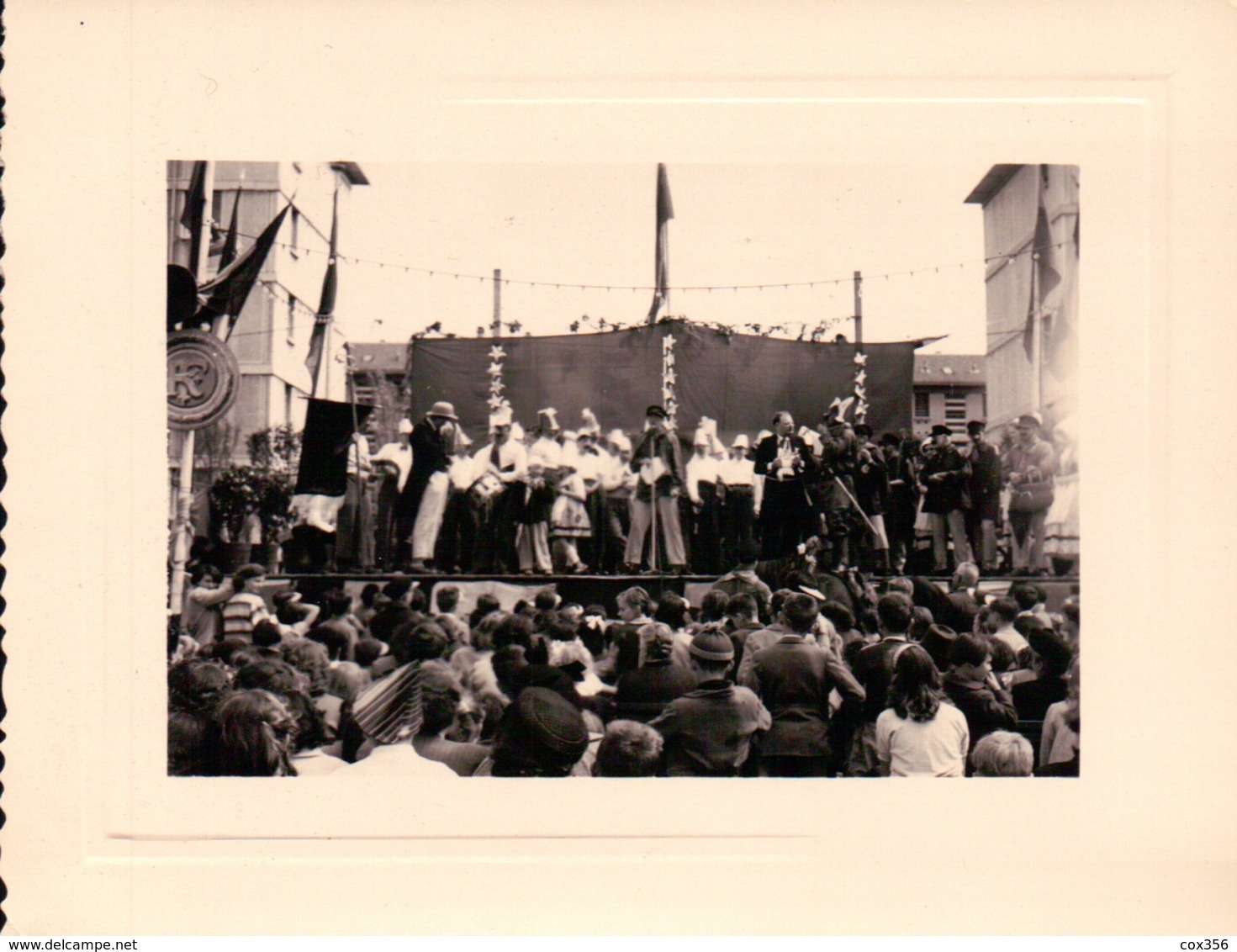 PHOTO 76 LE HAVRE GRAVILLE Au Cœur Du Quartier Des Champs Barrets . Mr Le MAIRE Lisant Son Discours 1951 - Graville