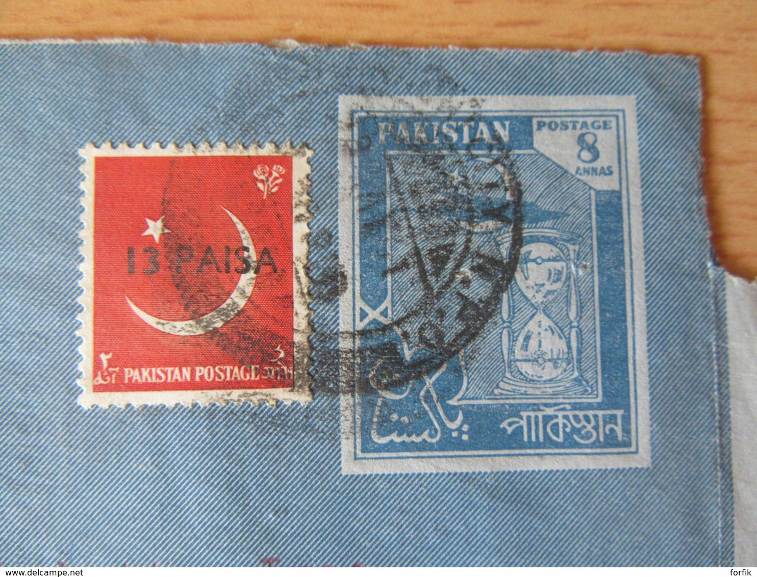 Pakistan Vers Etats-Unis - Entier Postal - Aérogramme Bombay Mill Store Circulé En 1961 Avec Timbre Surchargé YT N°128 - Pakistan