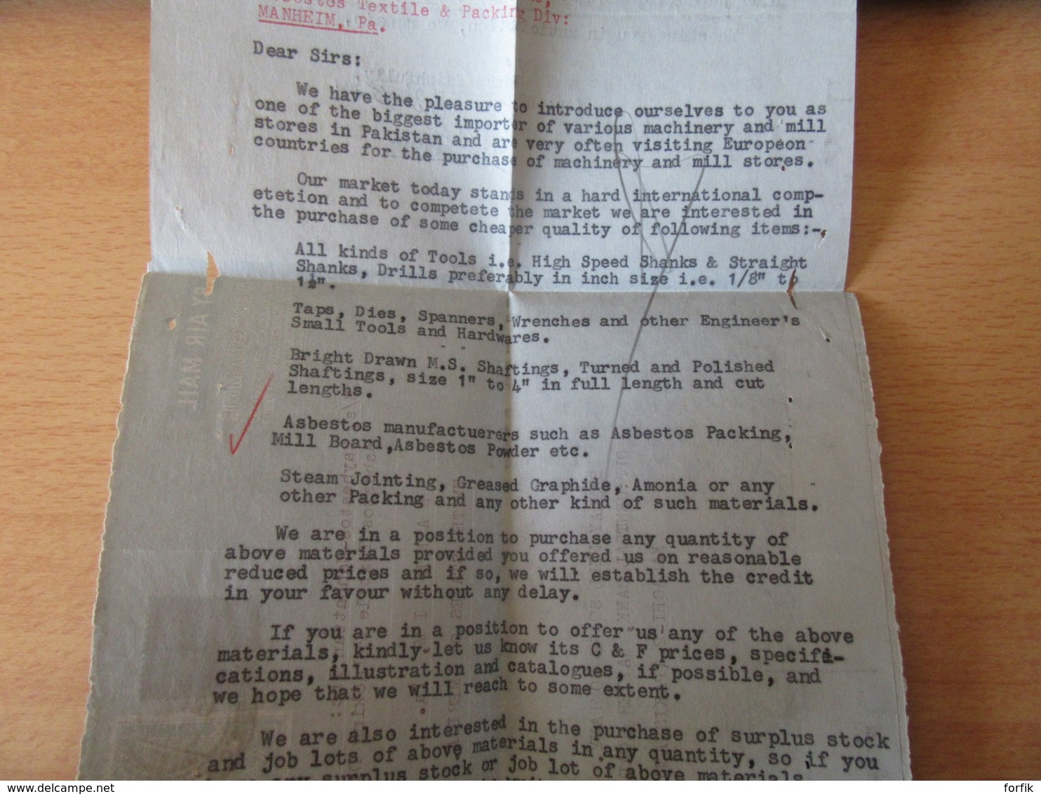 Pakistan Vers Etats-Unis - Entier Postal - Aérogramme Bombay Mill Store Circulé En 1961 Avec Timbre Surchargé YT N°128 - Pakistan