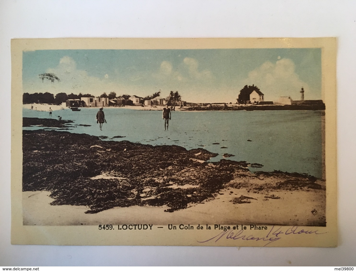 Loctudy - Un Coin De La Plage Et Le Phare - Loctudy