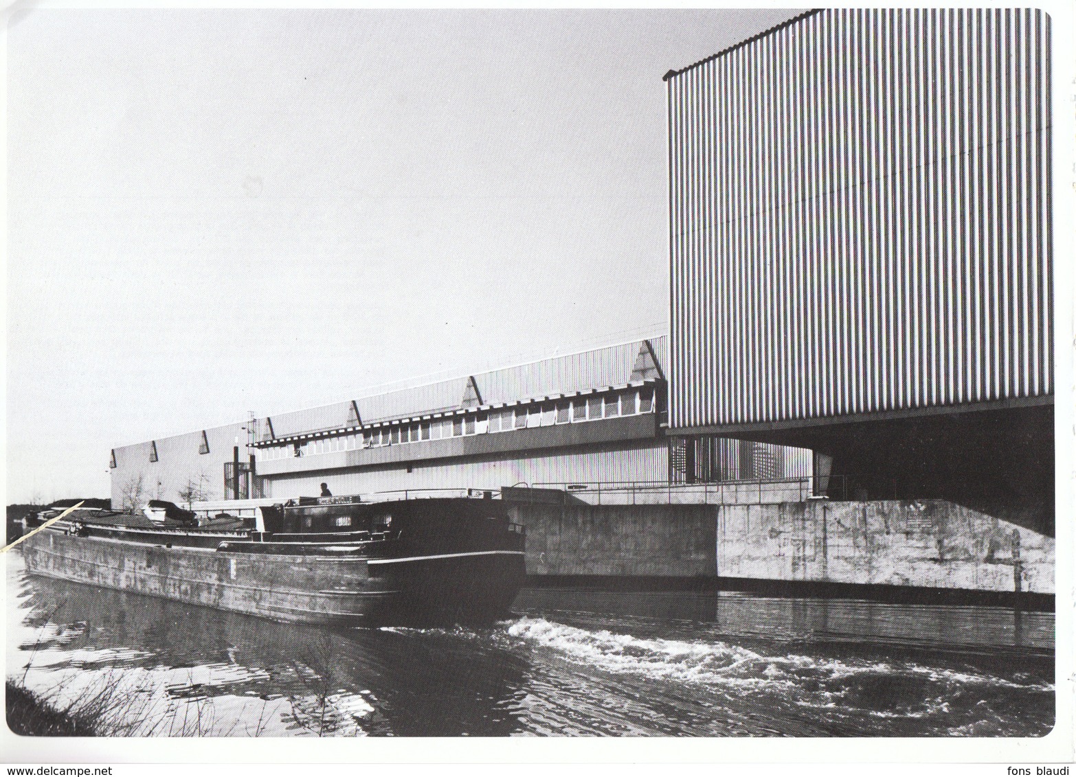 Vers 1970 - Iconographie - Corbehem (Pas-de-Calais) - Un Magasin De Stockage - FRANCO DE PORT - Non Classés