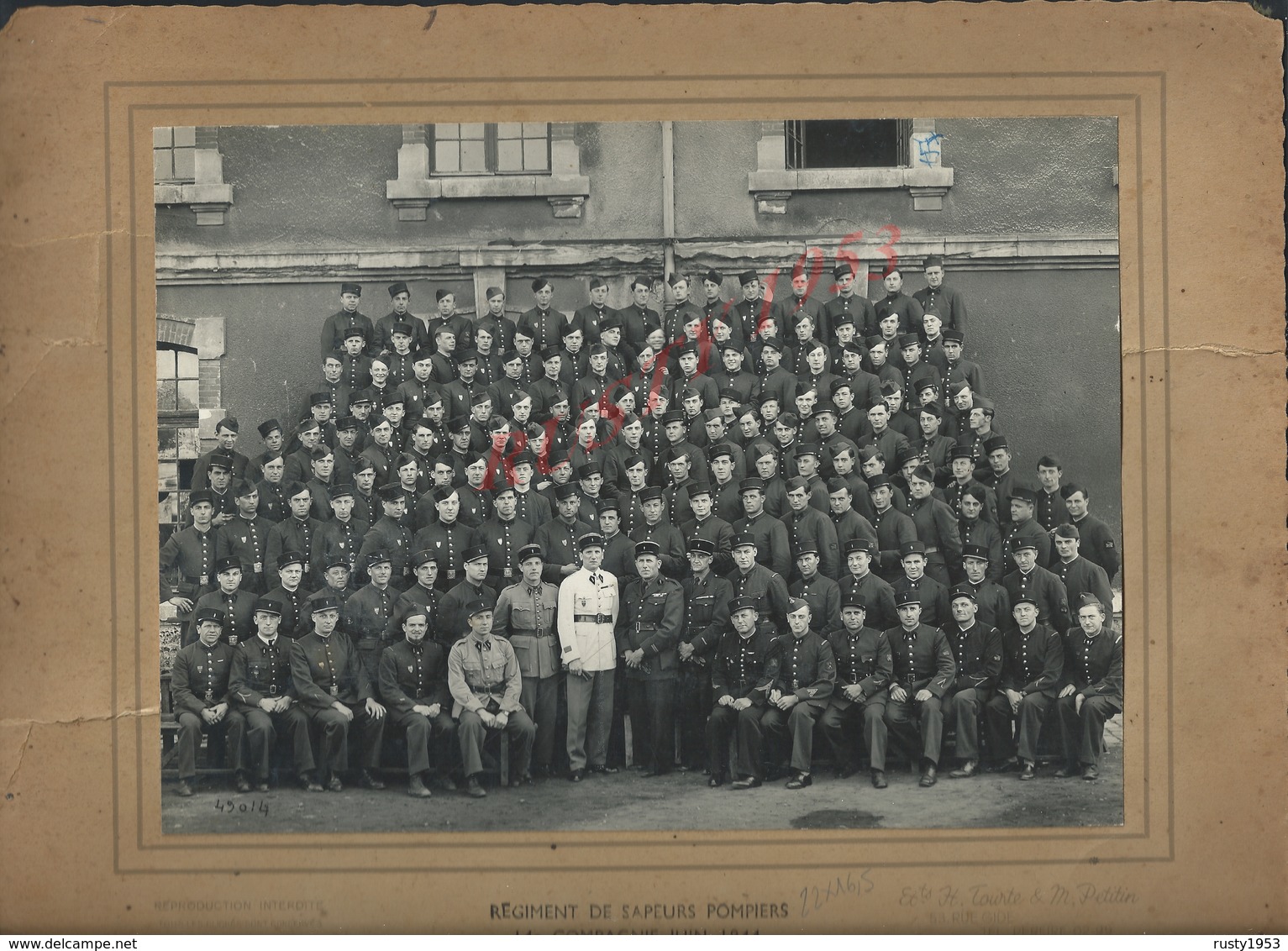 MILITARIA PHOTO 22X16,5 MILITAIRE Rég SAPEURS POMPIERS 14e Cp 1944 PHOTO H TOURTE & M PETITIN RUE GIDE LEVALOIS PARIS : - Pompiers