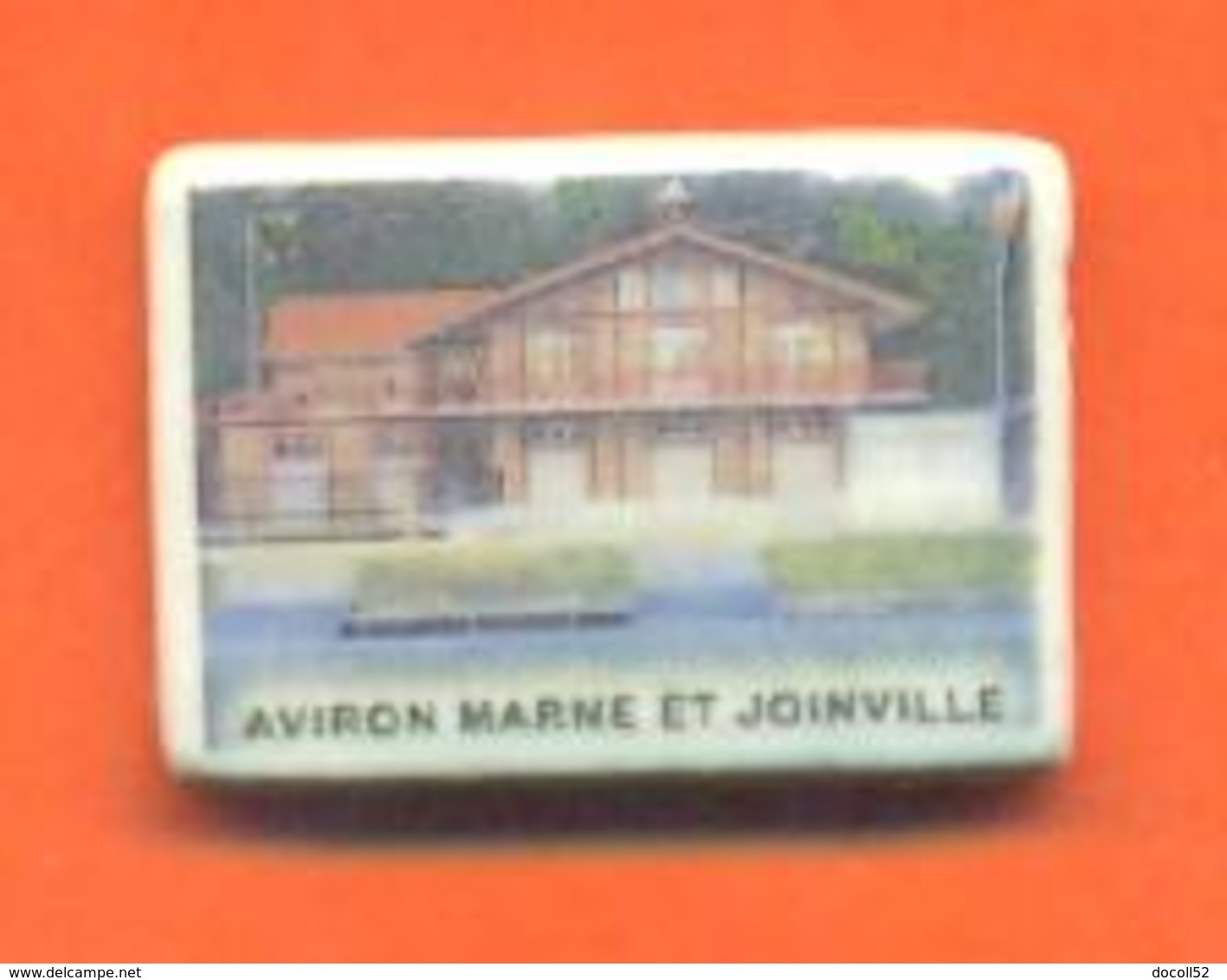 Fève Faience De La Serie Joinville Le Pont Aviron Marne Et Joinville - Colas à Clamecy - Autres & Non Classés