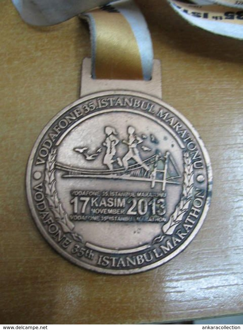 AC - VODAFONE 35th INTERCONTINENTAL ISTANBUL EURASIA MARATHON 17 NOVEMBER 2013 BRONZE MEDALLION - MEDAL - Athlétisme