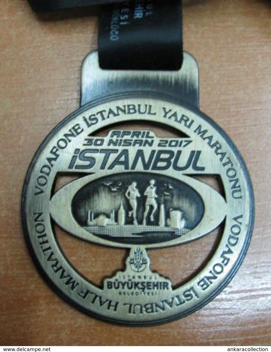 AC - VODAFONE ISTANBUL HALF MARATHON 30 APRIL 2017 BRONZE MEDALLION - MEDAL - Athlétisme