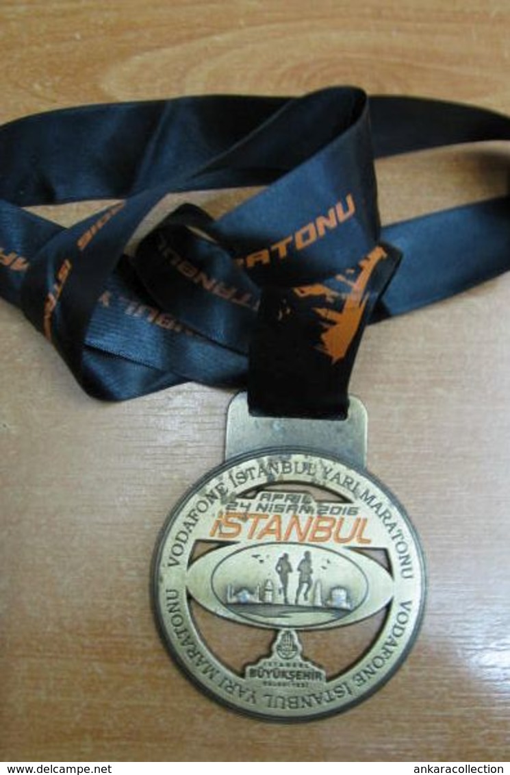 AC - VODAFONE ISTANBUL HALF MARATHON 24 APRIL 2016 BRONZE MEDALLION - MEDAL - Athlétisme