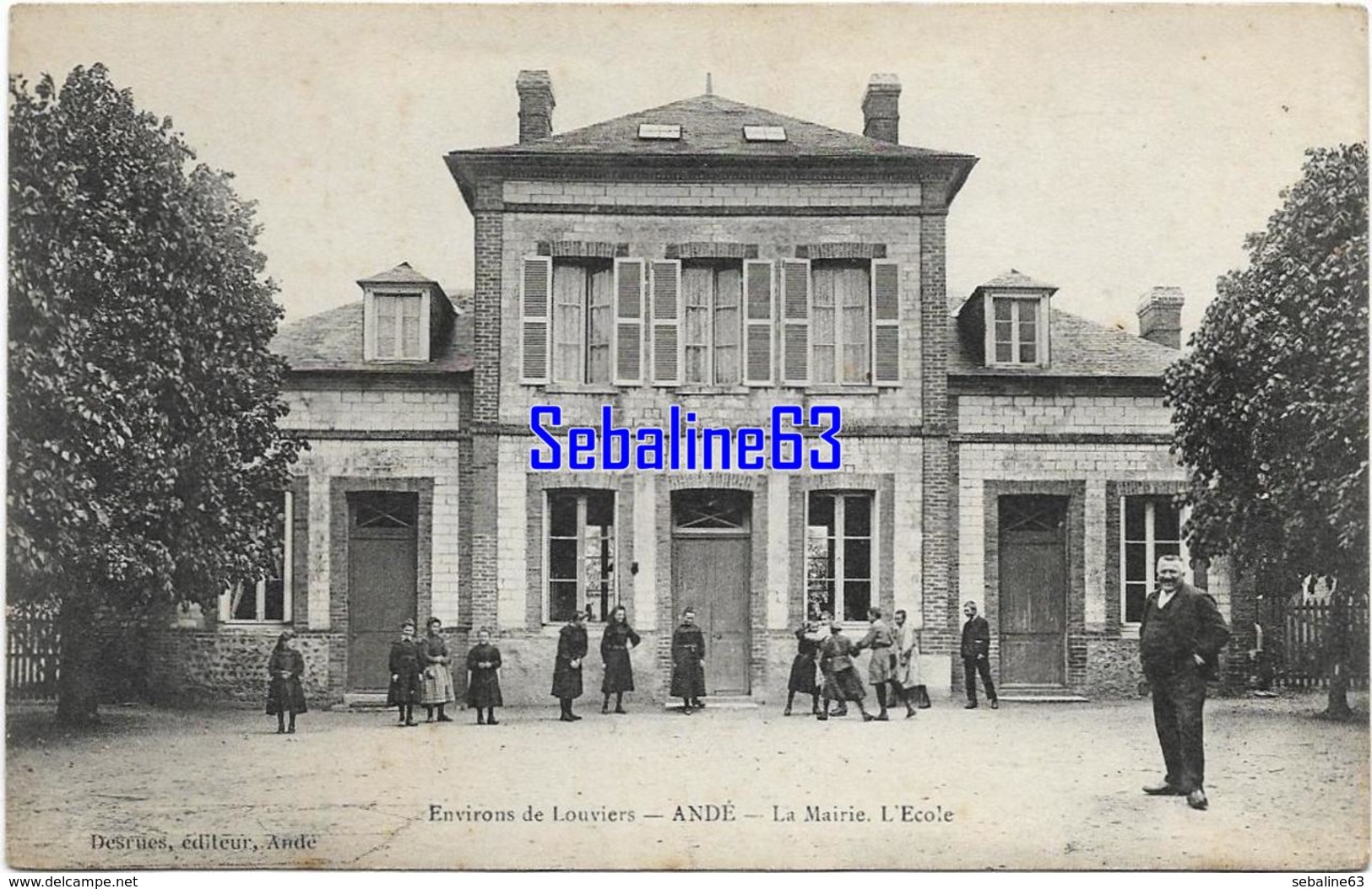 Environ De Louviers - Andé - La Mairie - L'Ecole - 1919 - Autres & Non Classés