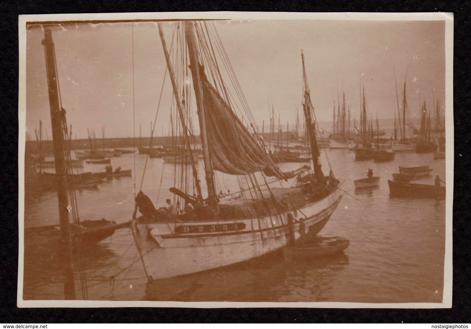 Photographie Ancienne, Port De Pêche Douarnenez 1931 - 5,3 X 8 Cm /  A018 - Lieux